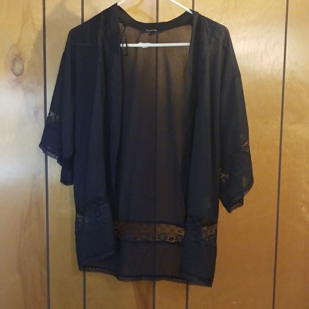 Bohemian, flowy black kimono- size M